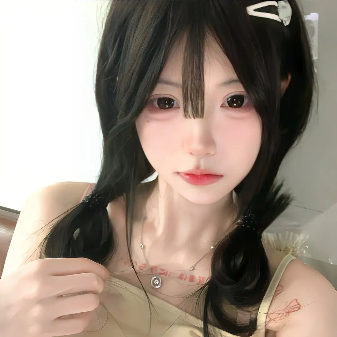 锁红颜
